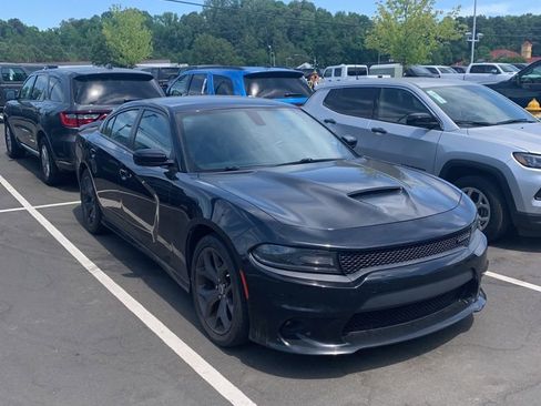 Used 2019 Dodge Charger GT RWD image 12