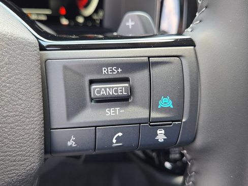 New 2026 Nissan Pathfinder SL FWD image 22