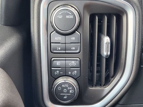 Certified 2021 Chevrolet Silverado 1500 LTZ AWD/4WD image 22