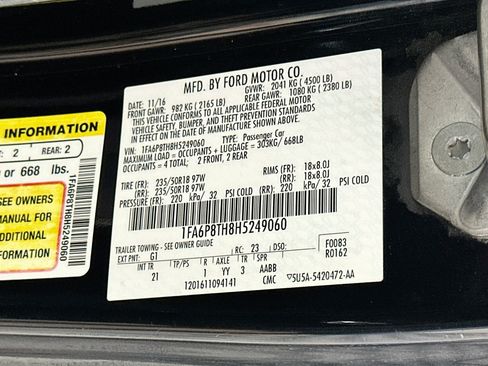 Used 2017 Ford Mustang Coupe RWD image 12
