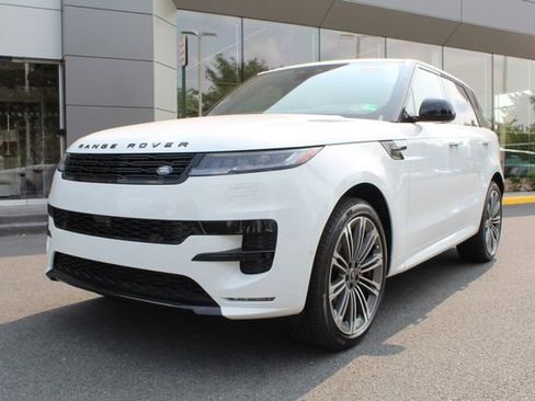 New 2025 Land Rover Range Rover Sport Dynamic SE image 1