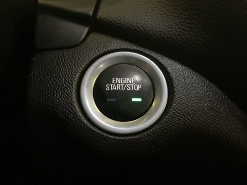 Used 2019 Chevrolet Equinox LT image 11