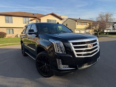 Used 2019 Cadillac Escalade Luxury