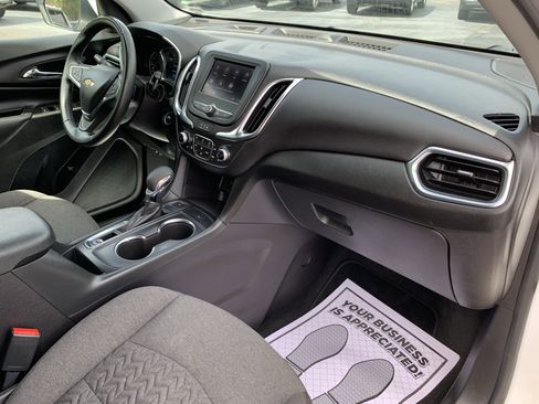 Used 2024 Chevrolet Equinox LT AWD/4WD image 39