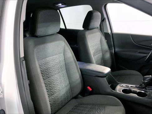 Used 2024 Chevrolet Equinox LT image 7