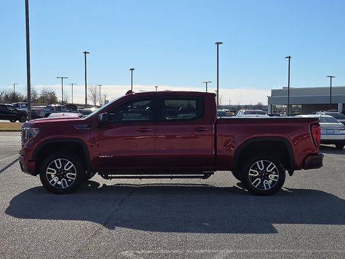 Used 2024 GMC Sierra 1500 AT4 image 3