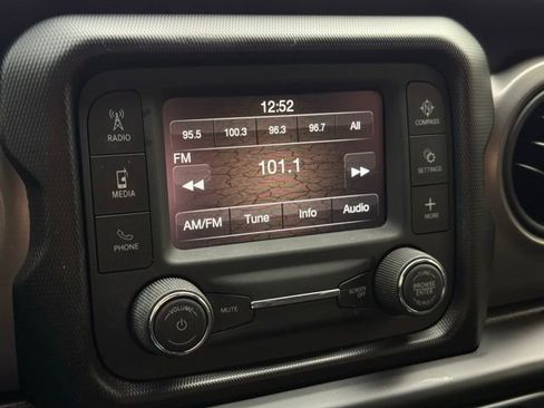 Certified 2021 Jeep Wrangler Unlimited Sport AWD/4WD image 21
