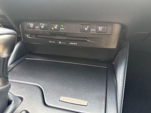 Used 2020 Lexus ES 350 w/ Premium Package FWD image 30