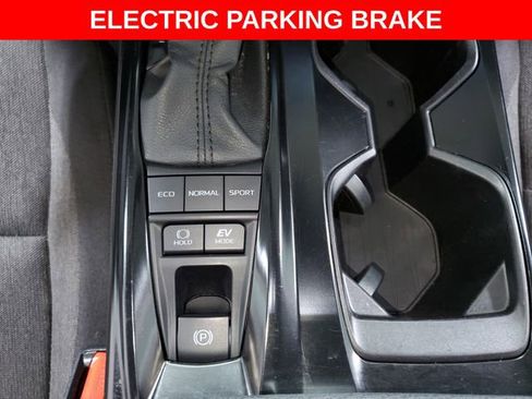 Used 2025 Toyota Camry LE image 22