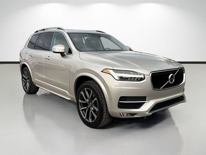 Used 2018 Volvo XC90 T6 Momentum w/ Convenience Package