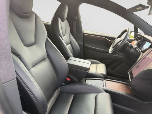 Used 2020 Tesla Model X Long Range AWD/4WD image 16