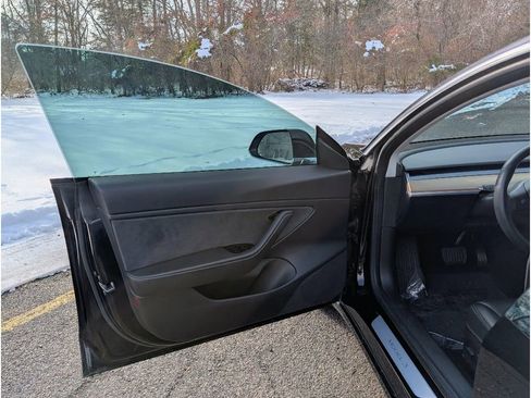 Used 2018 Tesla Model 3 Mid Range image 8