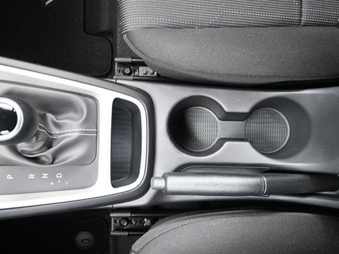 New 2026 Hyundai Venue SE image 15