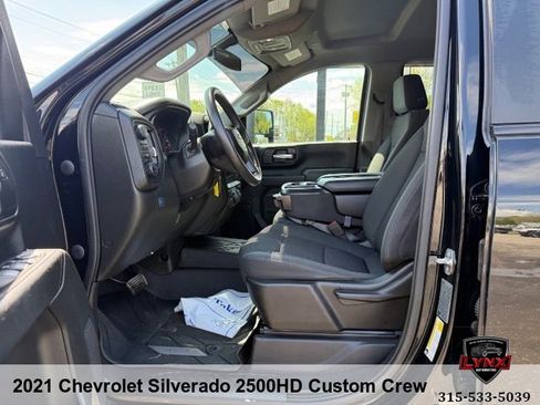Used 2021 Chevrolet Silverado 2500 Custom w/ Custom Value Package AWD/4WD image 11