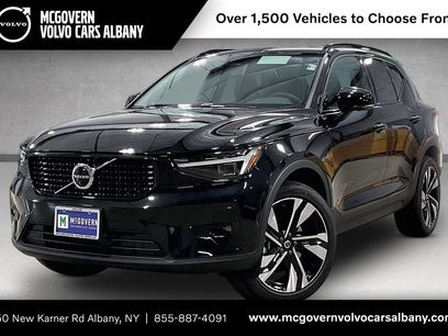 New 2026 Volvo XC40 B5 Ultra w/ Protection Package Premier