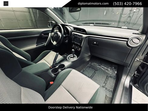 Used 2015 Scion tC FWD image 18
