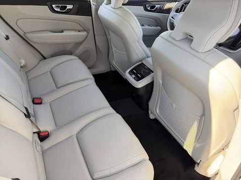 New 2026 Volvo XC60 B5 Ultra w/ Climate Package PRO AWD/4WD image 15