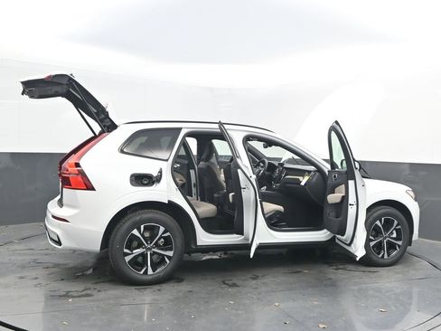 New 2026 Volvo XC60 B5 Core image 39