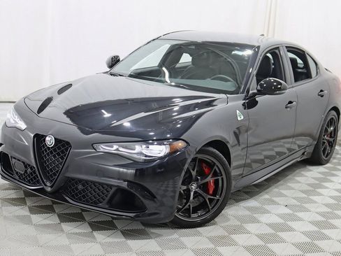 Used 2024 Alfa Romeo Giulia Quadrifoglio w/ Active Assist Plus Package image 5