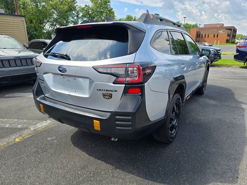Used 2022 Subaru Outback Wilderness AWD/4WD image 3