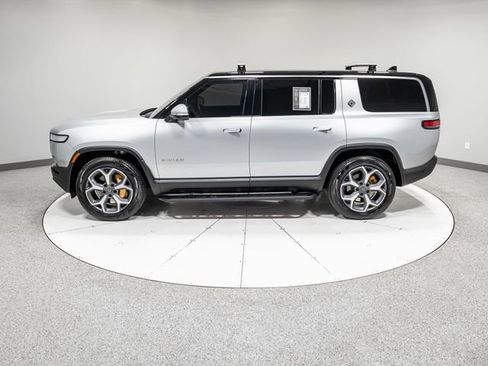 Used 2023 Rivian R1S Adventure AWD/4WD image 35