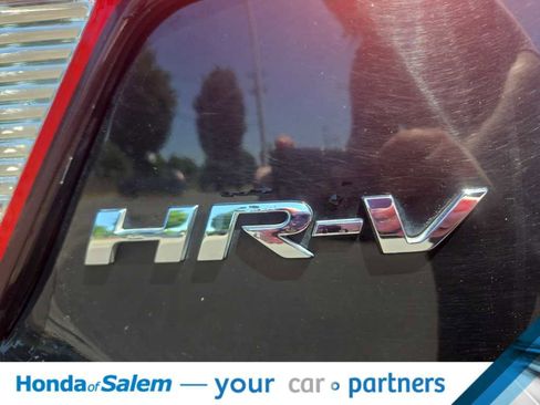 Used 2020 Honda HR-V LX image 9