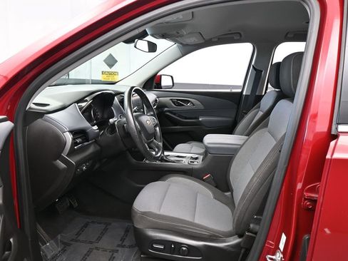 Used 2018 Chevrolet Traverse LT image 11