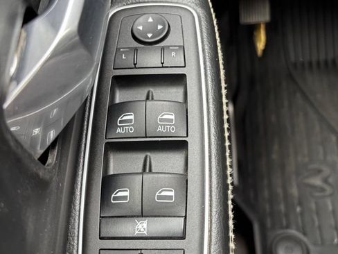 Used 2022 RAM 3500 Laramie AWD/4WD image 6