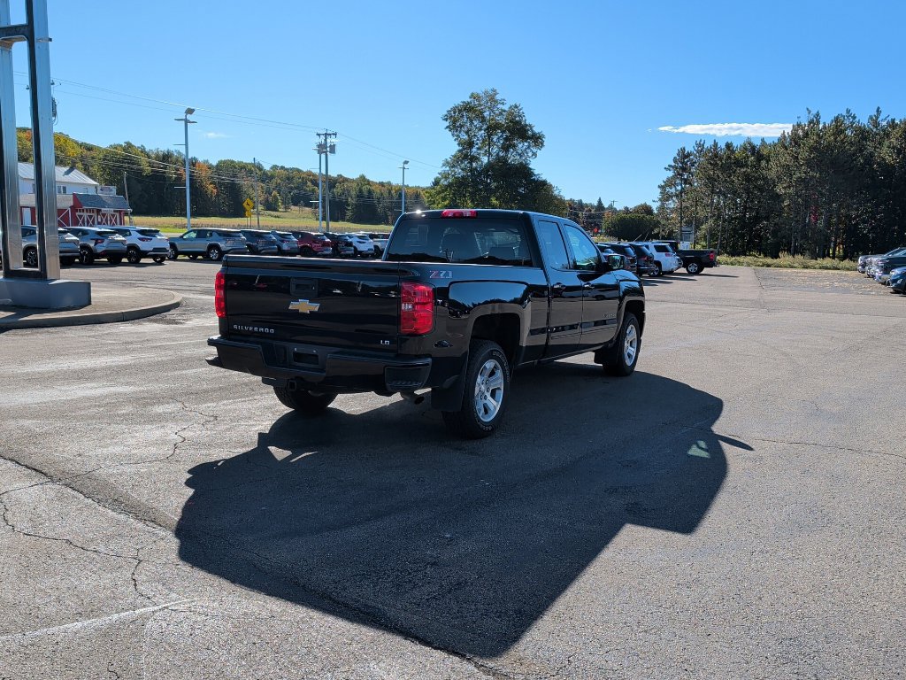 Used 2019 Chevrolet Silverado 1500 LT w/ All Star Edition AWD/4WD image 4
