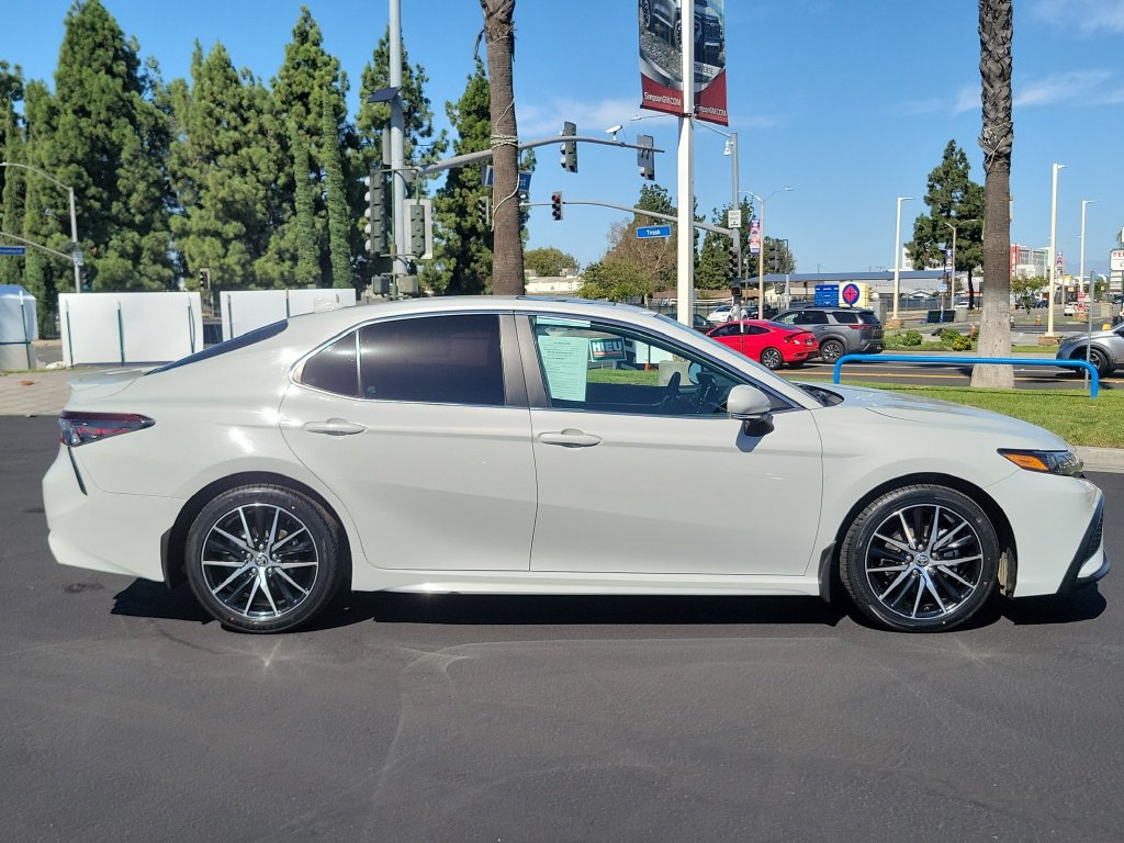 Used 2023 Toyota Camry SE w/ Convenience Package FWD image 30