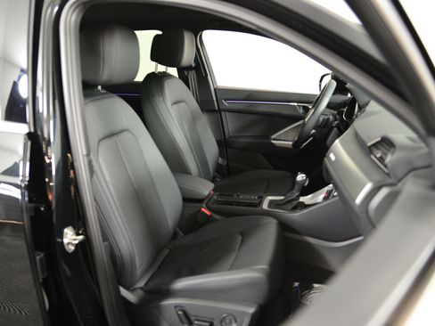 Certified 2025 Audi Q3 2.0T Premium Plus w/ Premium Plus Package image 17