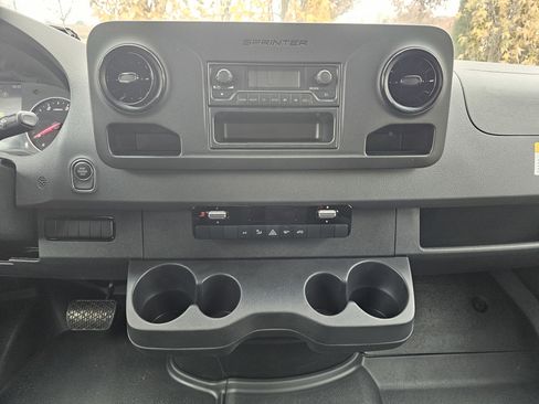 New 2024 Mercedes-Benz Sprinter 4500 image 26