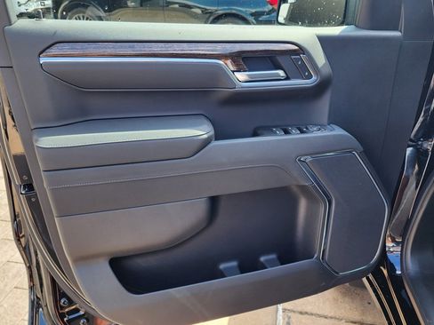 New 2026 GMC Sierra 1500 Elevation image 14