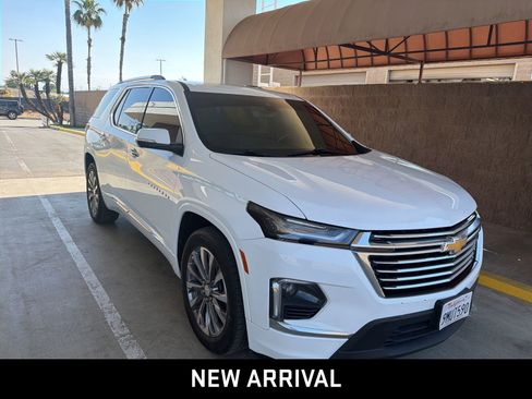 Certified 2022 Chevrolet Traverse Premier image 2