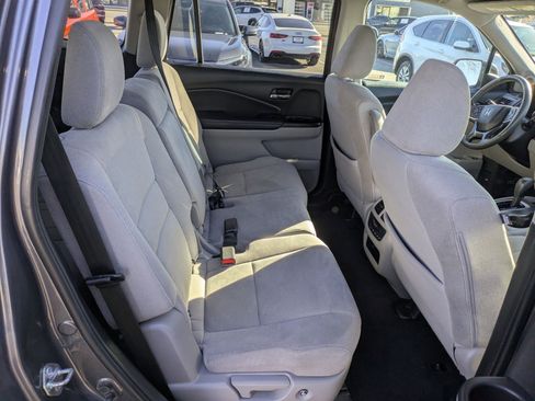 Used 2019 Honda Pilot EX image 33