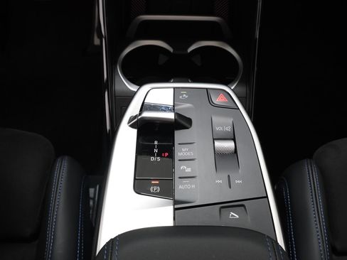 Used 2026 BMW X1 M35i AWD/4WD image 23