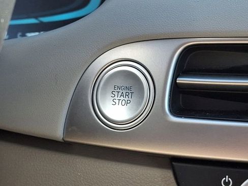 Used 2025 Hyundai Palisade SEL image 25