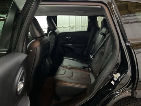 Used 2022 Jeep Cherokee Latitude Lux image 16