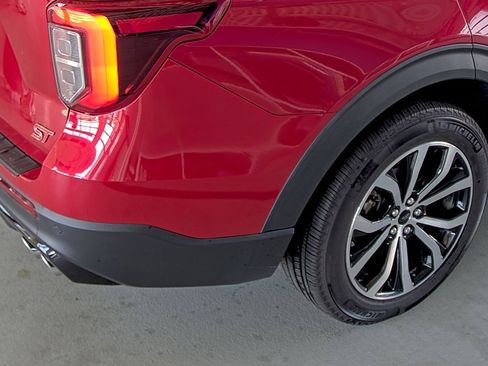 Used 2023 Ford Explorer ST image 13