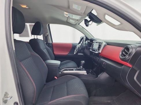 Certified 2023 Toyota Tacoma SR5 image 15