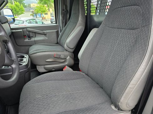 Used 2024 GMC Savana 2500 w/ Driver Convenience Package RWD image 24