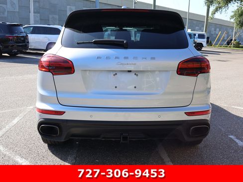 Used 2016 Porsche Cayenne AWD/4WD image 7