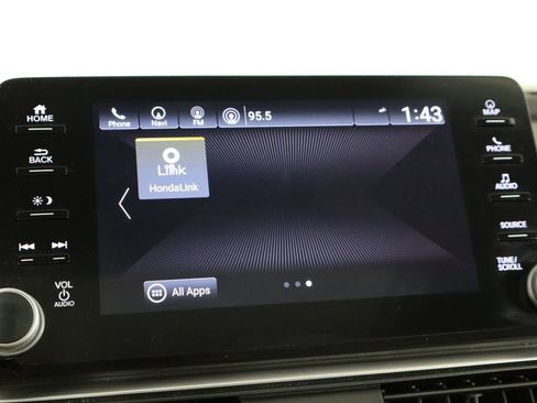 Used 2018 Honda Accord Touring image 32
