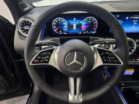 New 2026 Mercedes-Benz GLB 250 4MATIC image 15