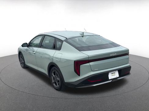 Used 2025 Kia K4 LXS image 11