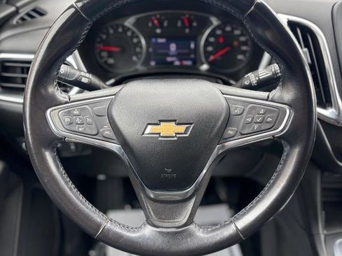 Used 2020 Chevrolet Equinox LT FWD image 16