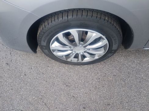 Used 2013 MAZDA MAZDA3 i SV FWD image 9