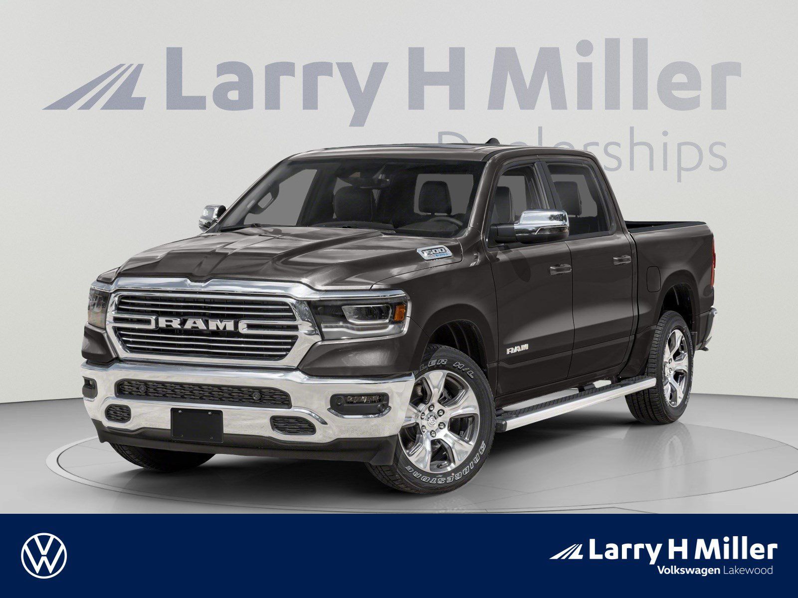 Used 2023 RAM 1500 Laramie AWD/4WD image 1