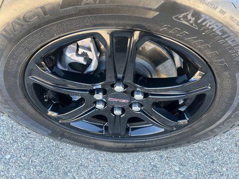 Used 2021 GMC Acadia AT4 w/ Technology Package AWD/4WD image 37