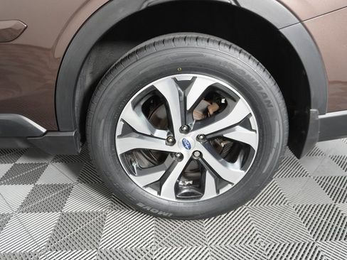 Used 2022 Subaru Outback Limited image 18